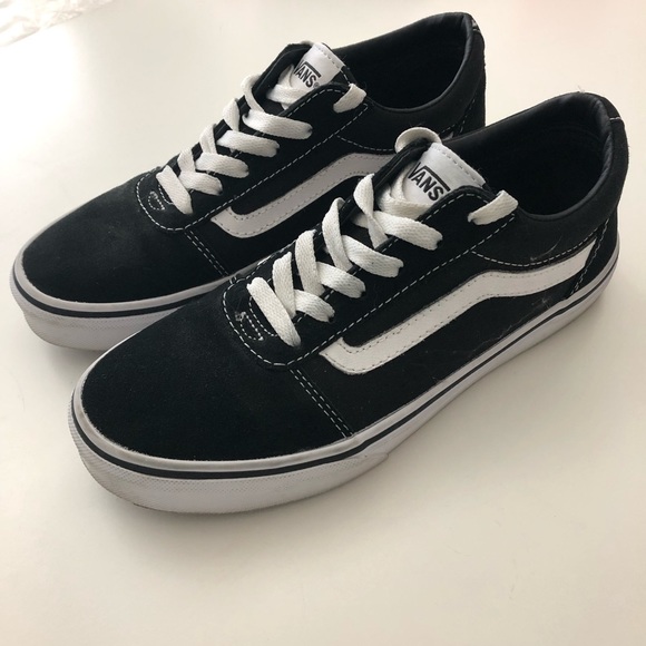 vans with fur in them